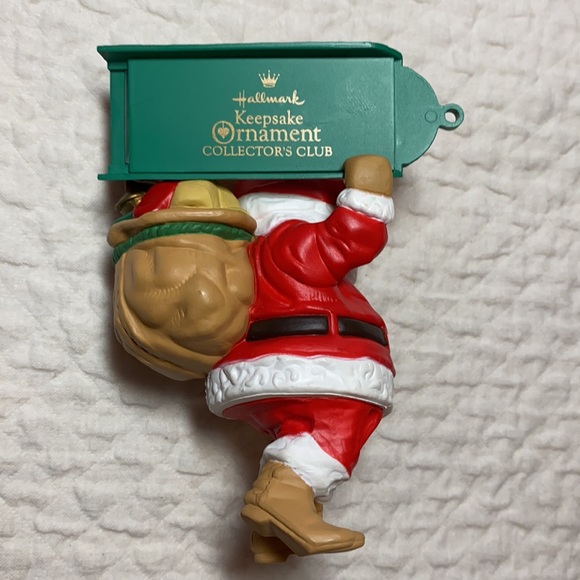 Vintage 1989 “Visit From Santa” Hallmark Collector’s Club Members Ornament w/Box - Picture 4 of 13